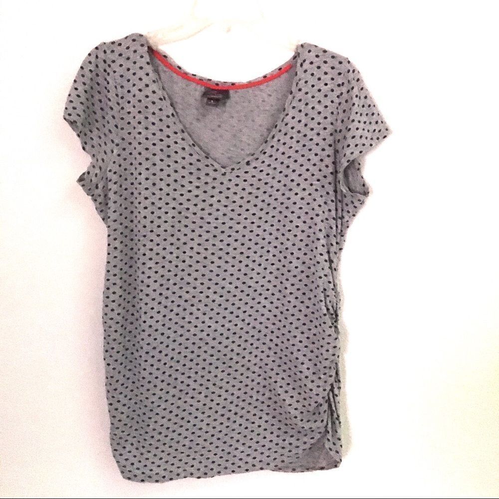 OhโBabyย byโMotherhoodโgrayโ&โpolkadotโruchedโtopโLโ
